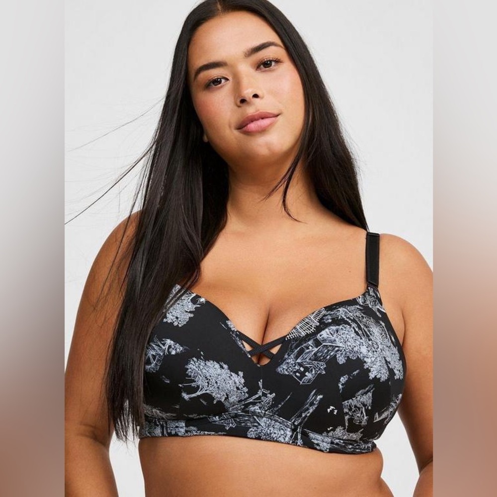 44D Torrid Dream Wire Free Push Up Bra